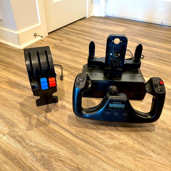 Flight simulator - Picture 1 of 4